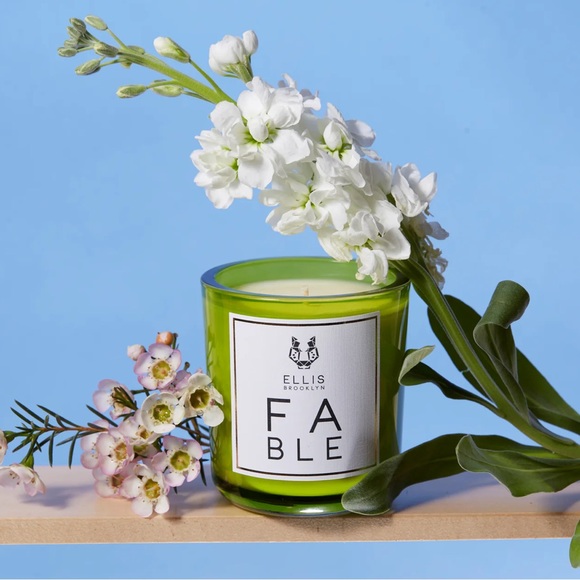 Ellis Brooklyn FABLE TERRIFIC SCENTED CANDLE gorgeous fresh floral - Picture 2 of 6